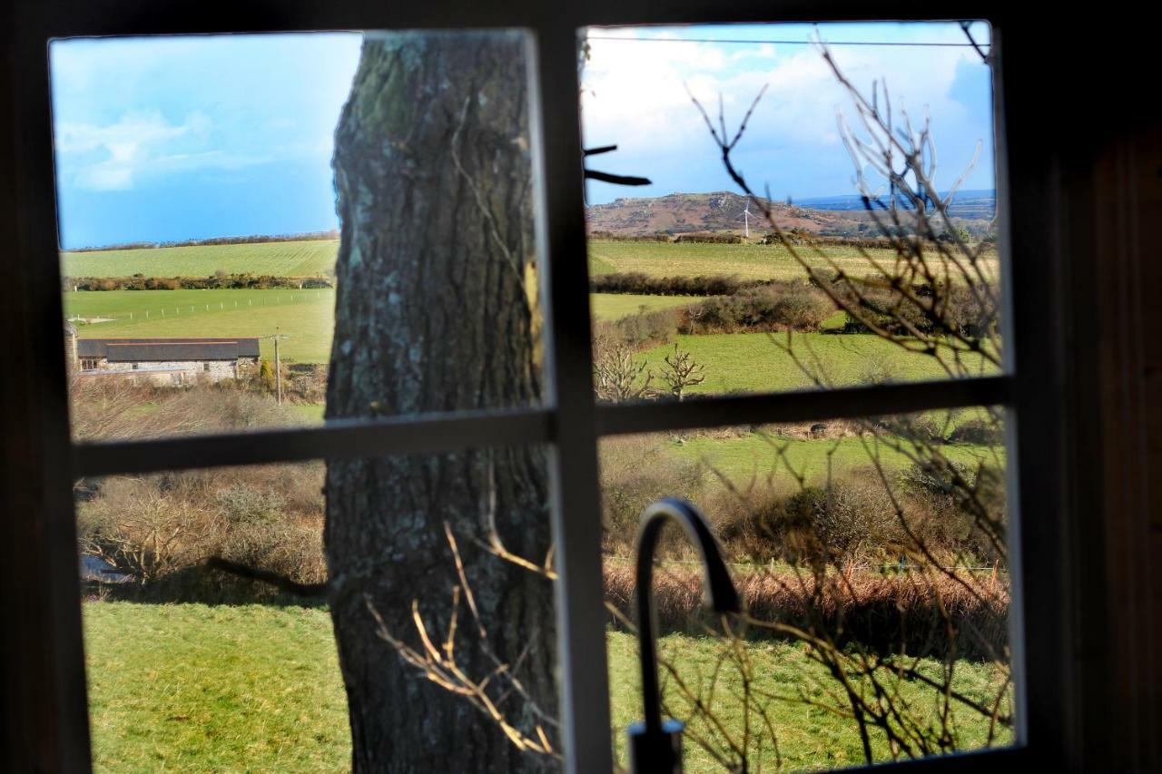 Scandi Cabin On A Hill, With Stunning Panoramic ViewsLudgvan エクステリア 写真