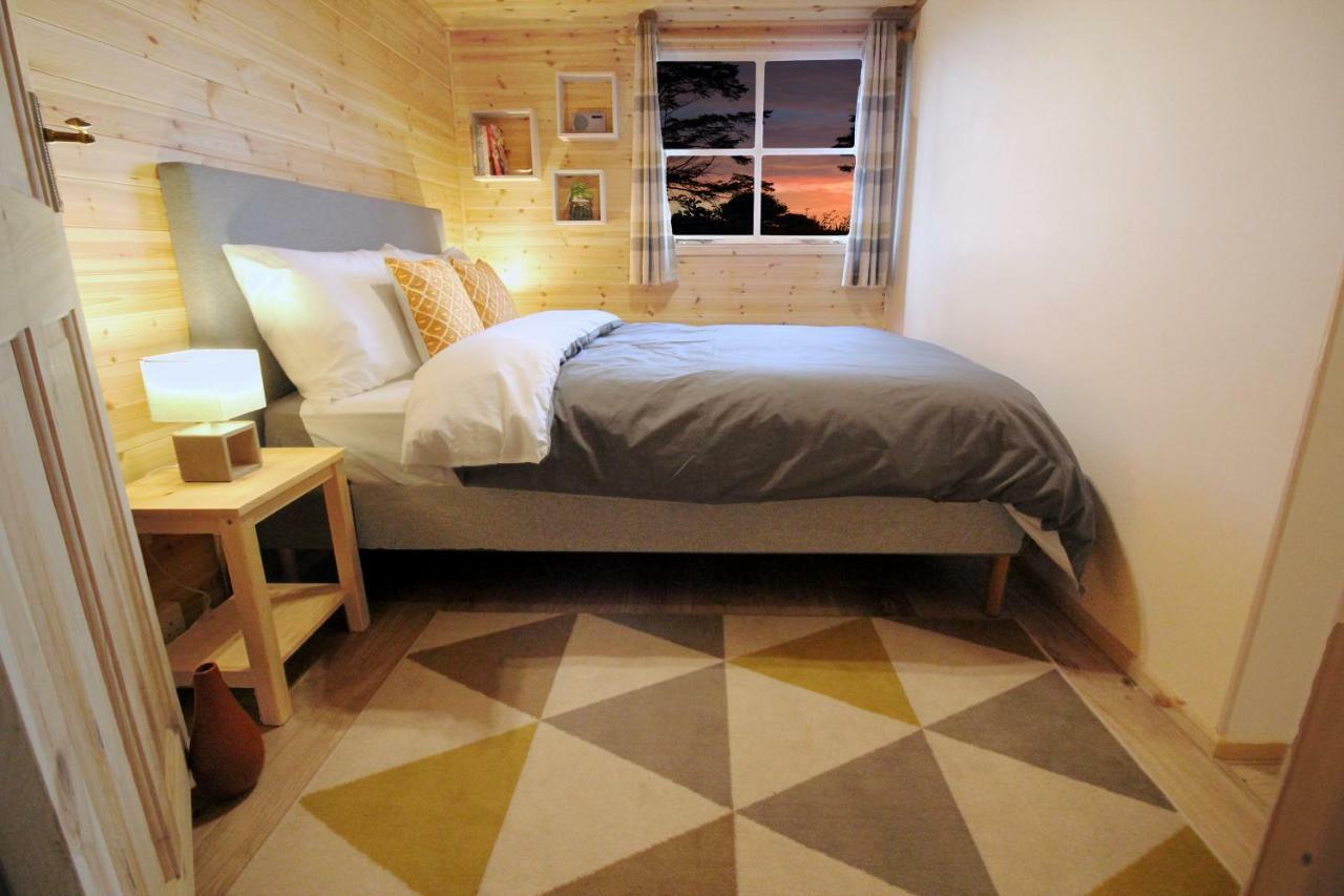 Scandi Cabin On A Hill, With Stunning Panoramic ViewsLudgvan エクステリア 写真