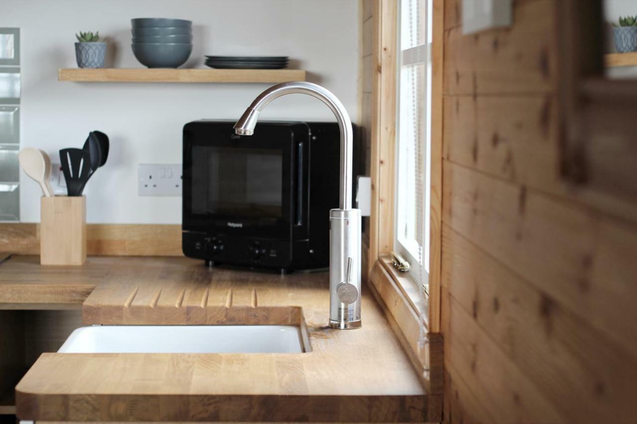 Scandi Cabin On A Hill, With Stunning Panoramic ViewsLudgvan エクステリア 写真